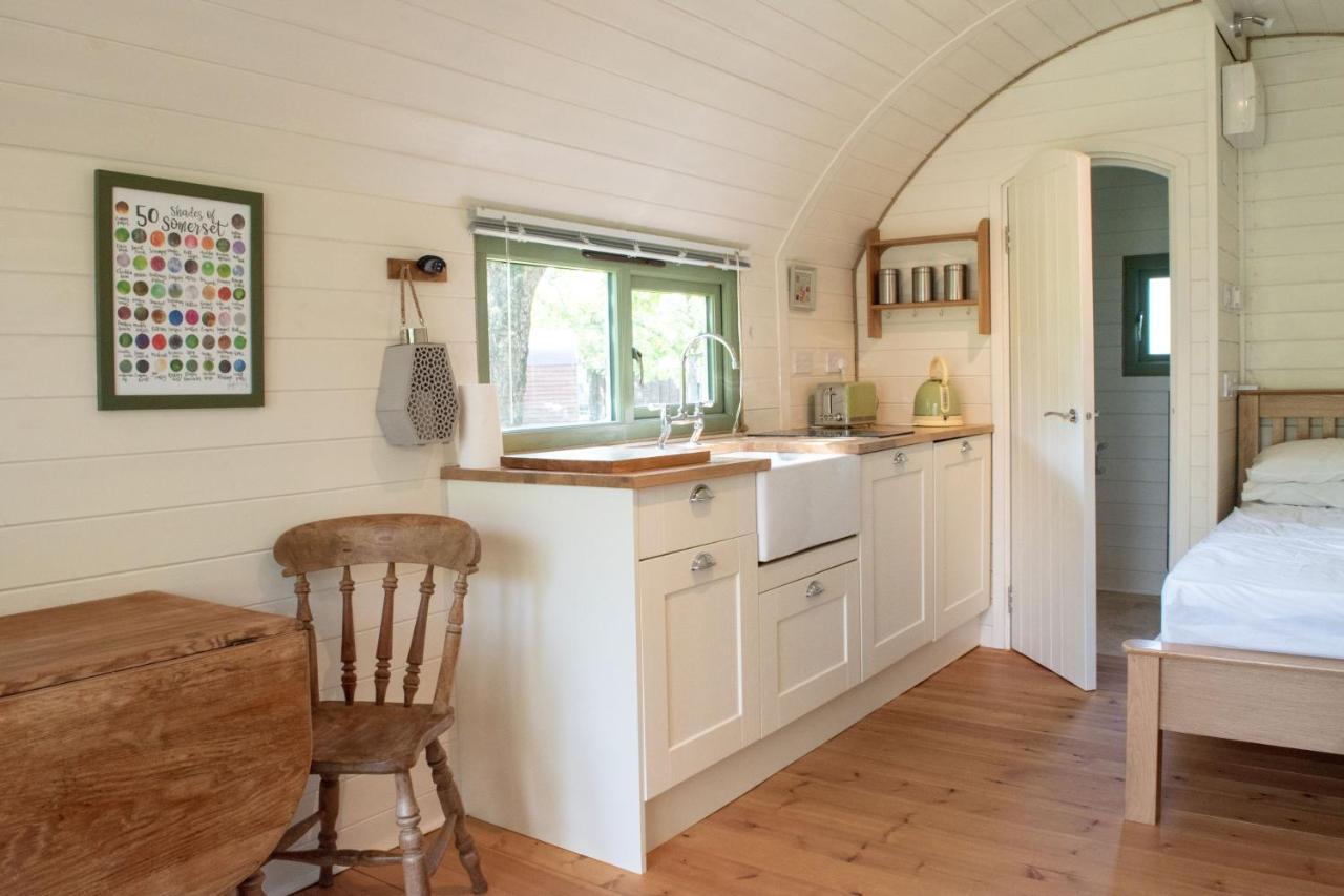 Orchard Farm Luxury Glamping And Campsite 格拉斯顿伯里 外观 照片