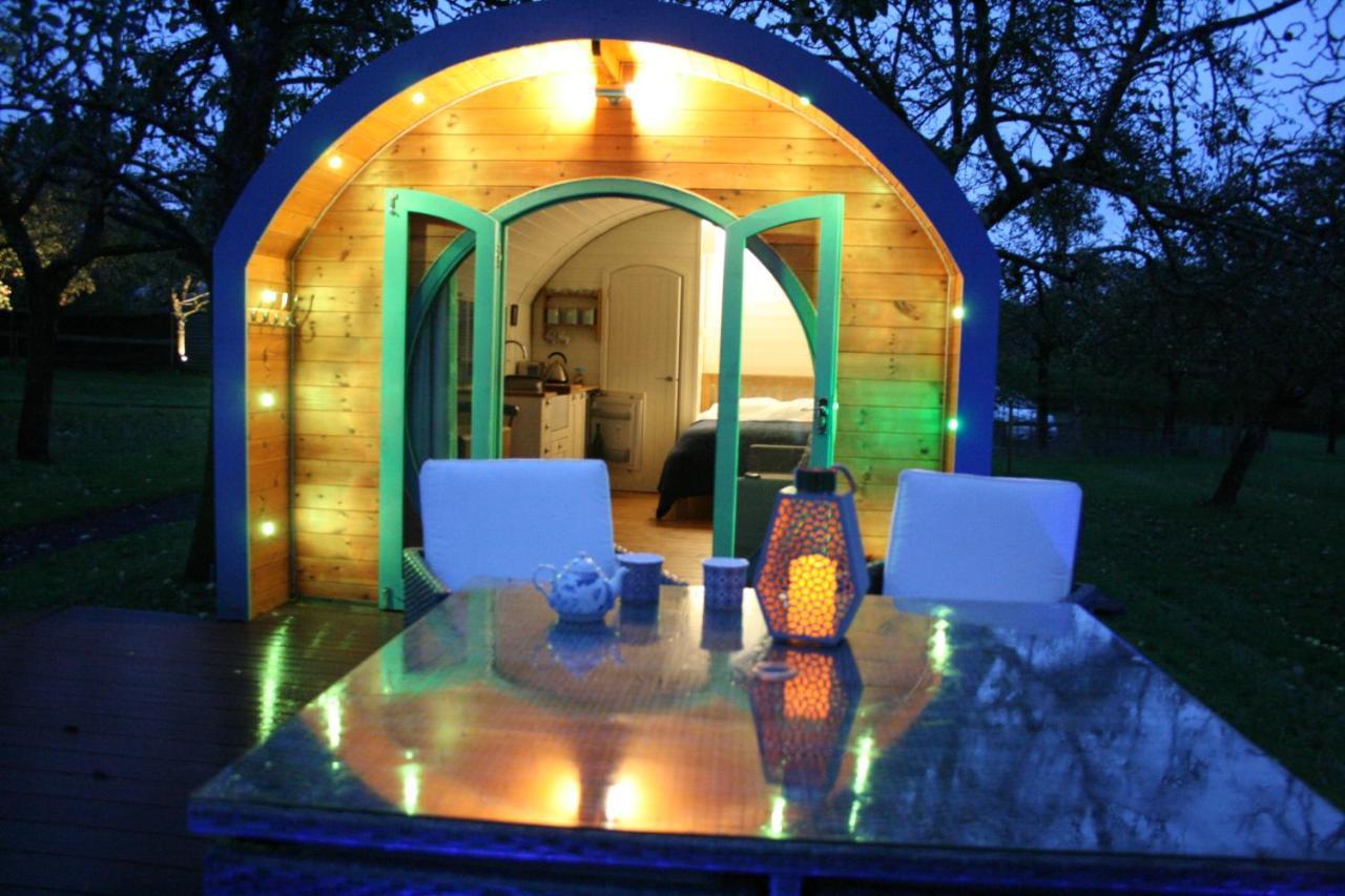 Orchard Farm Luxury Glamping And Campsite 格拉斯顿伯里 外观 照片